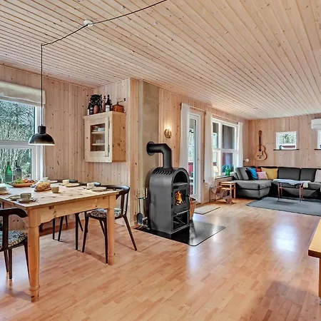 Pet Friendly In With Wifi Holiday home Farvang