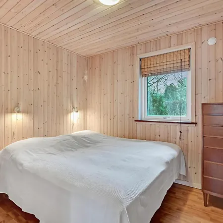 Pet Friendly In With Wifi Holiday home