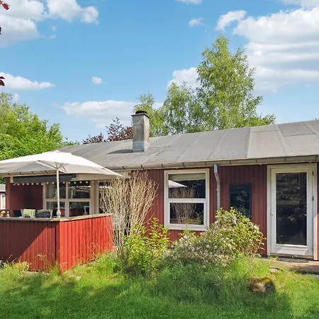 Pet Friendly In With Wifi Holiday home